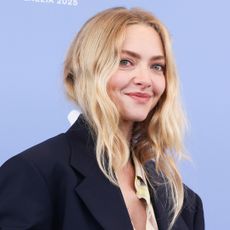 Amanda Seyfried and Julia Roberts wear the exact same Versace outfit to Venice Film Festival in 2025