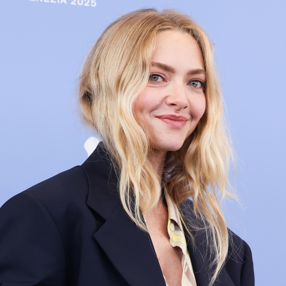 Amanda Seyfried and Julia Roberts wear the exact same Versace outfit to Venice Film Festival in 2025