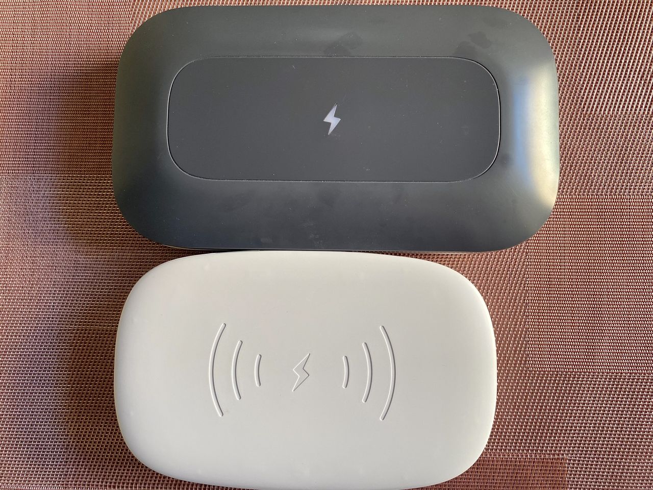Mophie Uv Sanitizer Wireless Charging Compare Phonesoap Pro