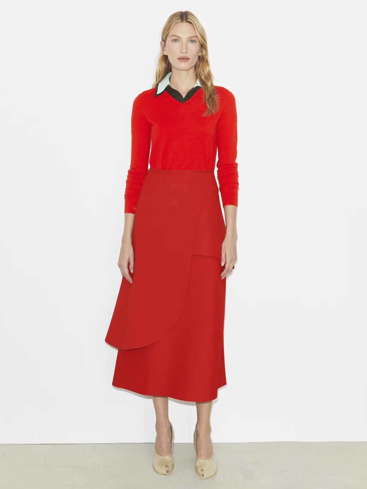 Crepe Wrap Skirt in Red, Size 2