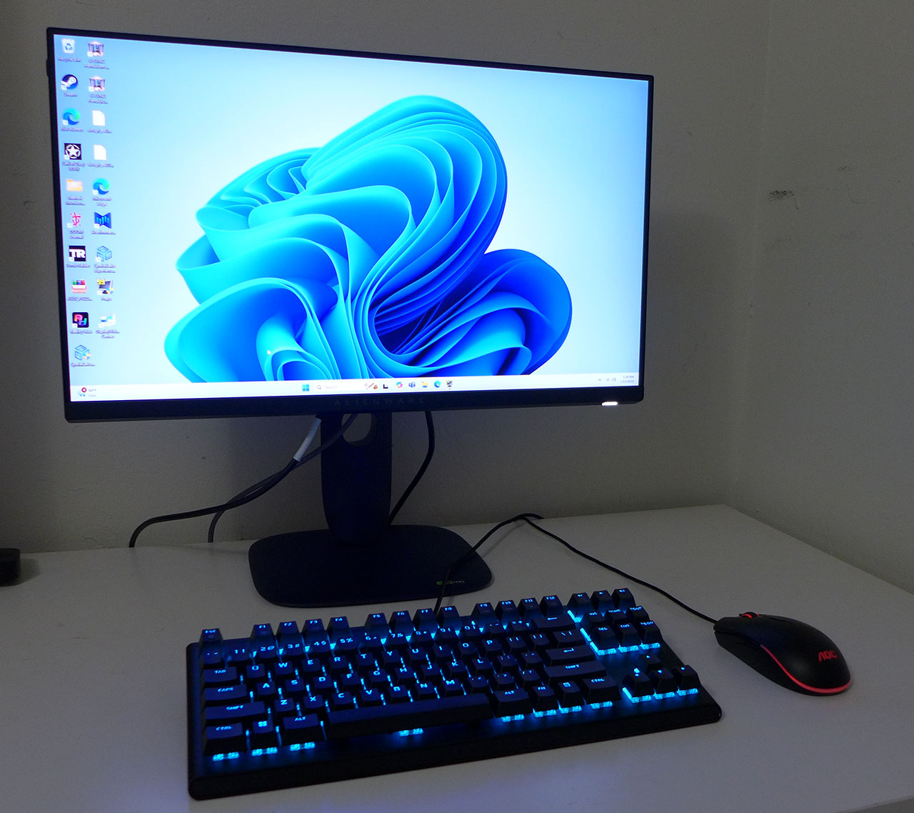 Alienware AW2525HM
