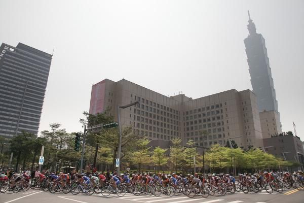 The Tour of Taiwan peloton