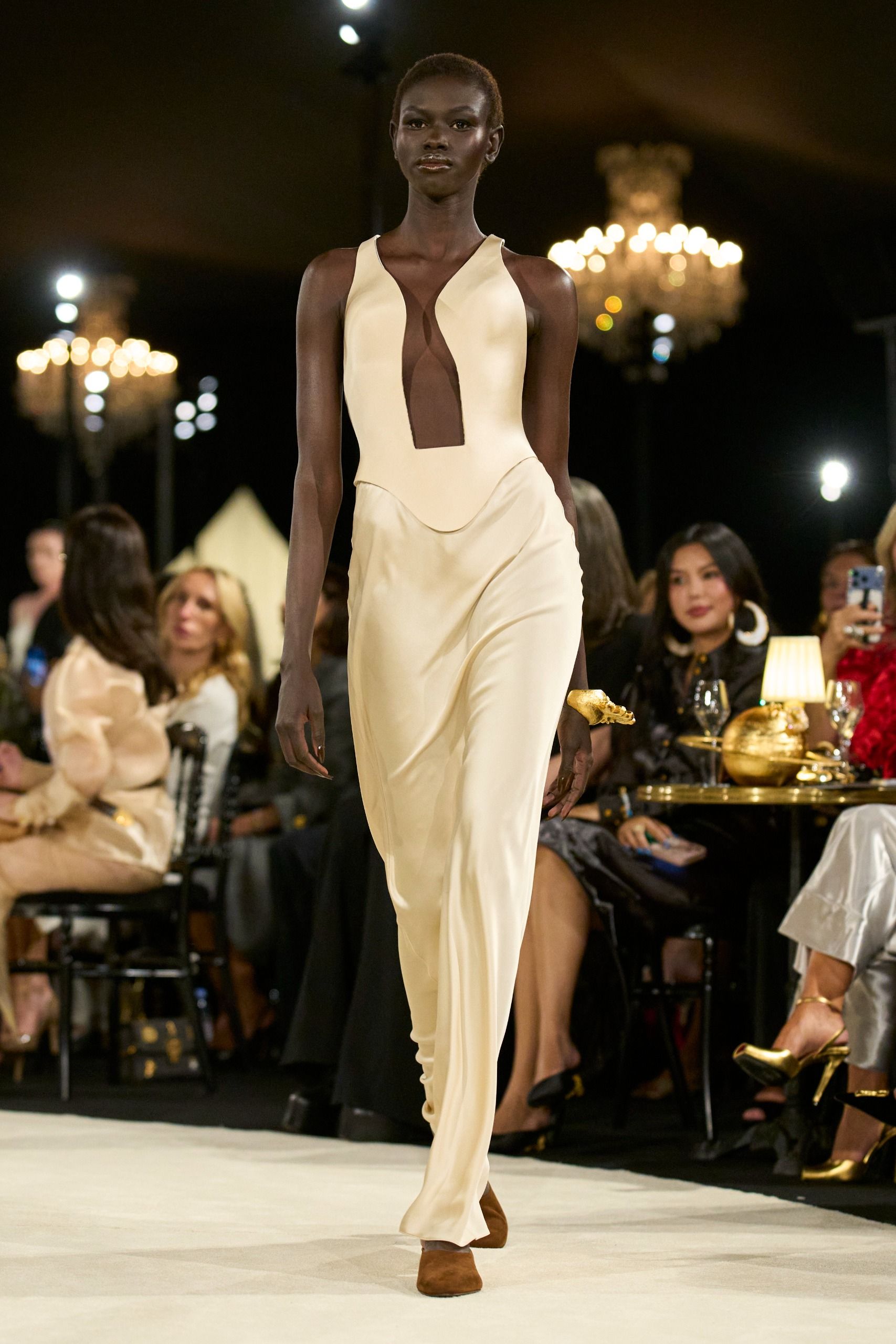 Schiaparelli S/S 27 runway
