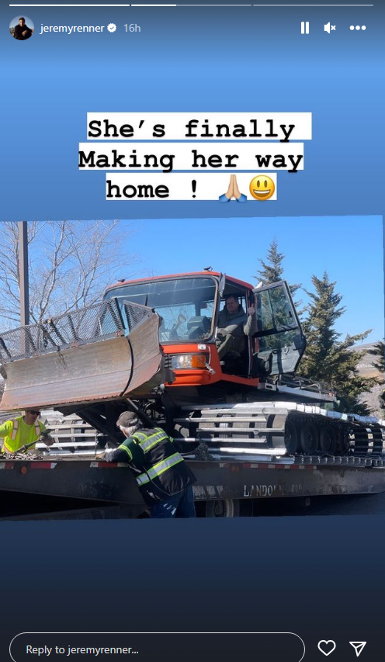 Jeremy Renner's snowplow "making her way home!"