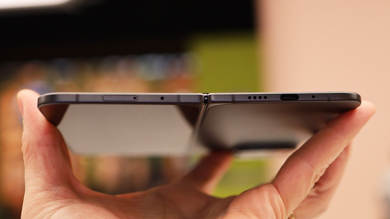 Google Pixel 11 Pro Fold HANDS ON