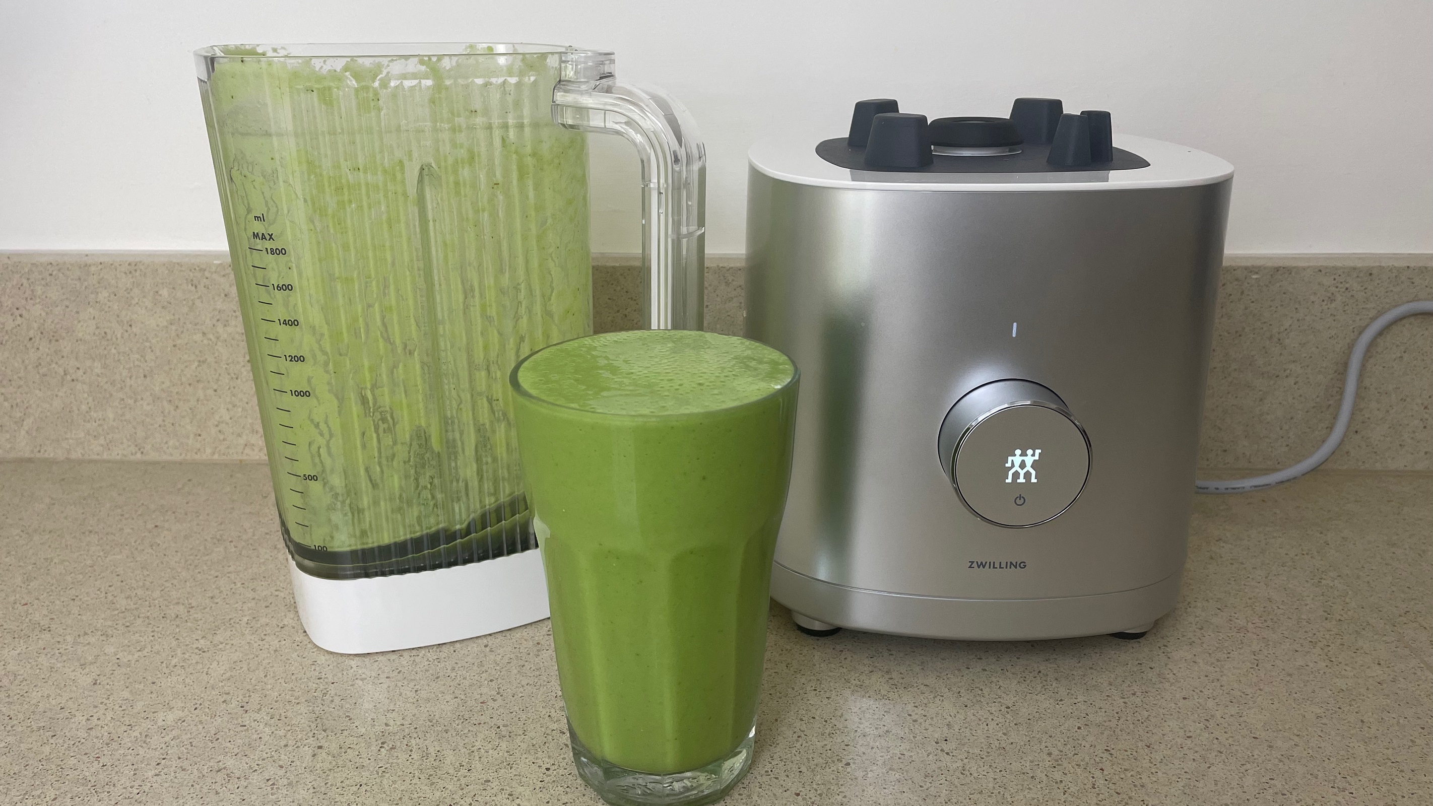 Finished smoothie using the Zwilling Enfinigy Power Blender