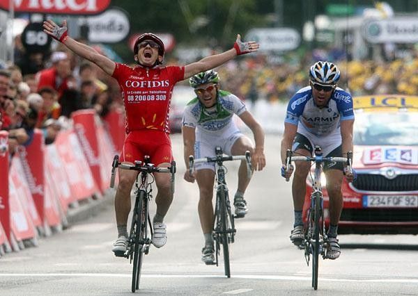 Samuel Dumoulin (Cofidis) takes a well deserved win as he proved the least tired of the four breakaway riders.