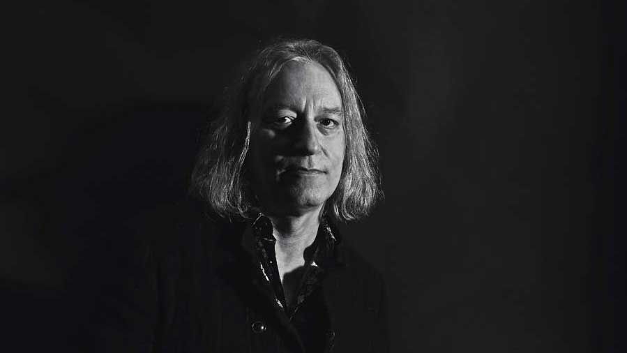 Peter Buck headshot