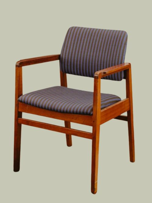 The Umeshu Chair in Pigeon & Gravy