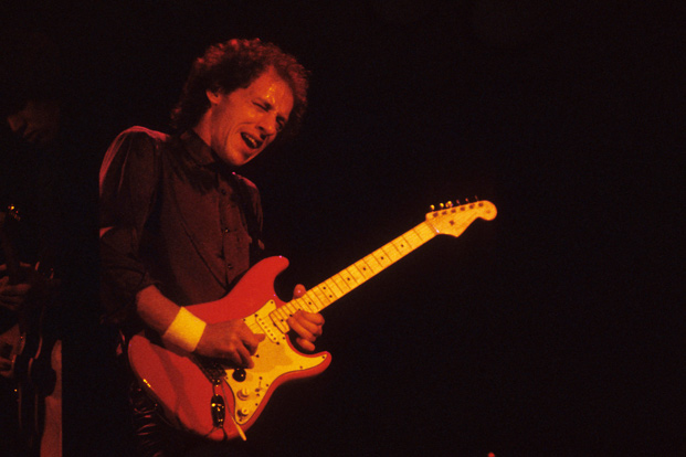 Hear Mark Knopfler S Isolated Guitar From Sultans Of Swing