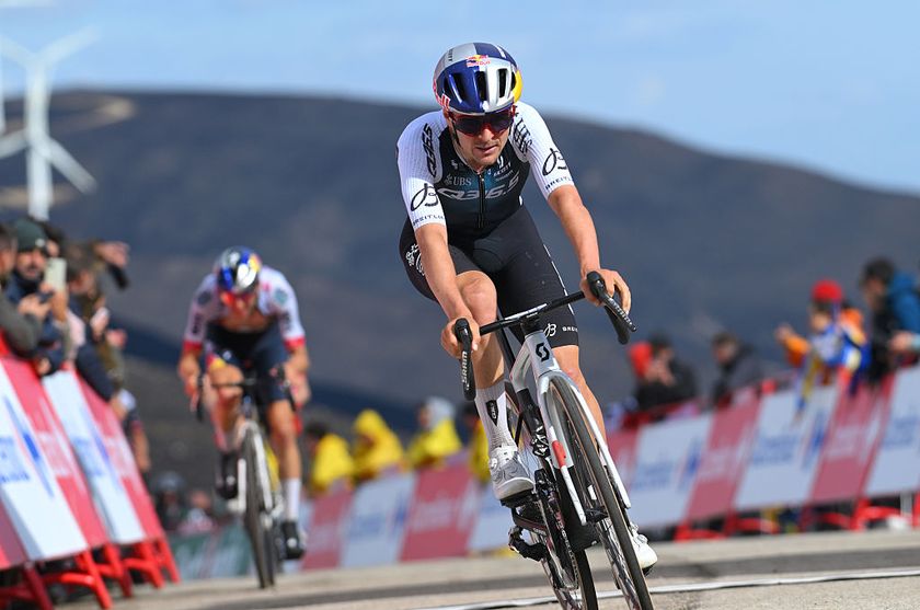 Tom Pidcock on stage 17 at the Vuelta a España