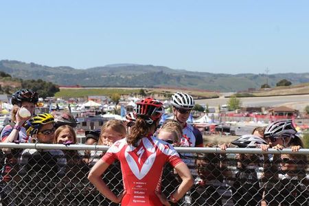 Lea Davison (Specialized) breaks down the short track with the Little Bellas