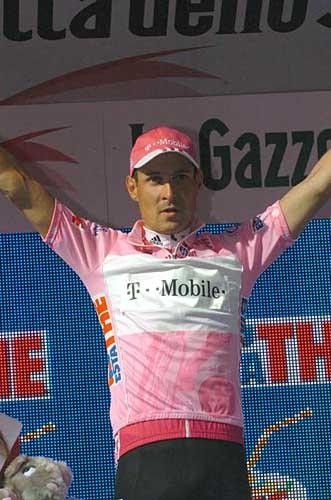 Pollack in pink and the second maglia rosa for T-Mobile in two days