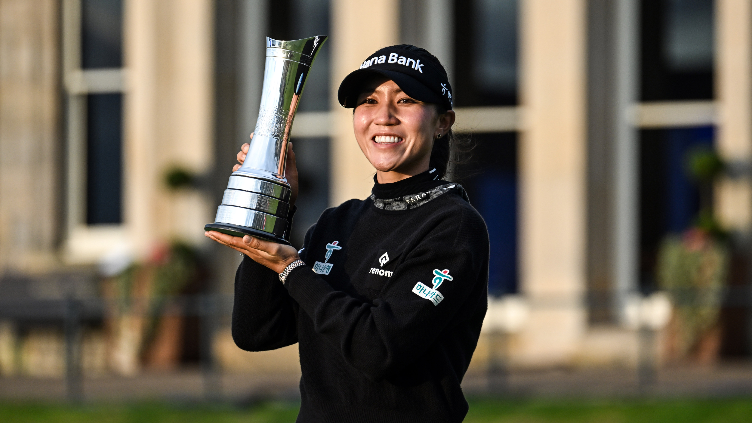 Lydia Ko with the AIG Women's Open trophy