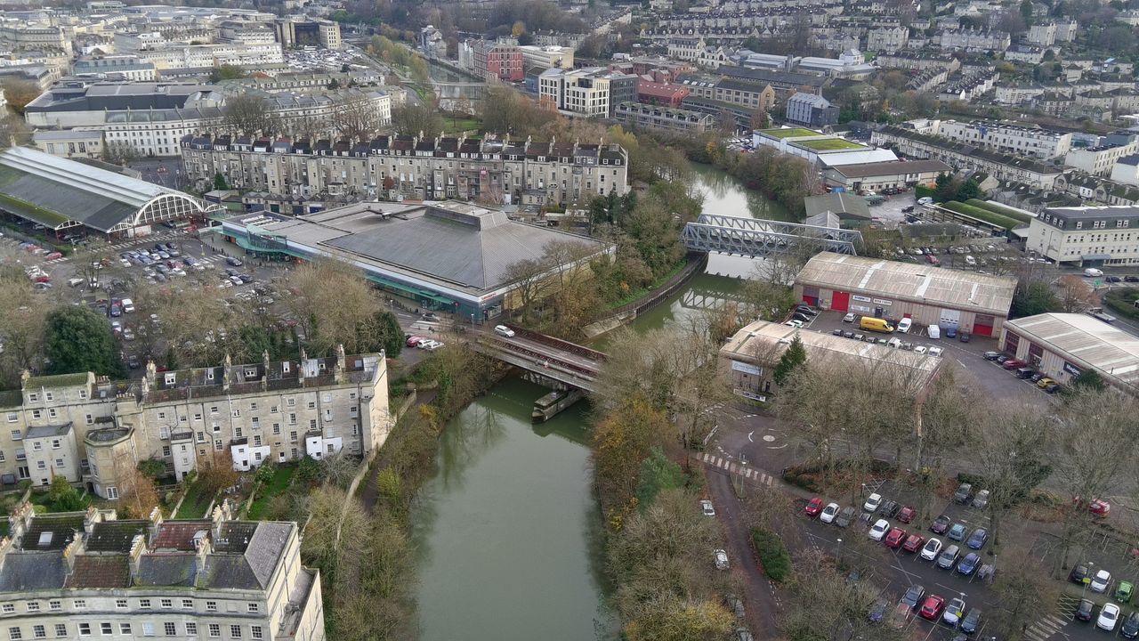 A photo of the River Avon in Bath, UK, taken on a Potensic Atom drone