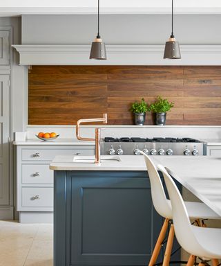 Timber kitchen backsplash with white cabinetry