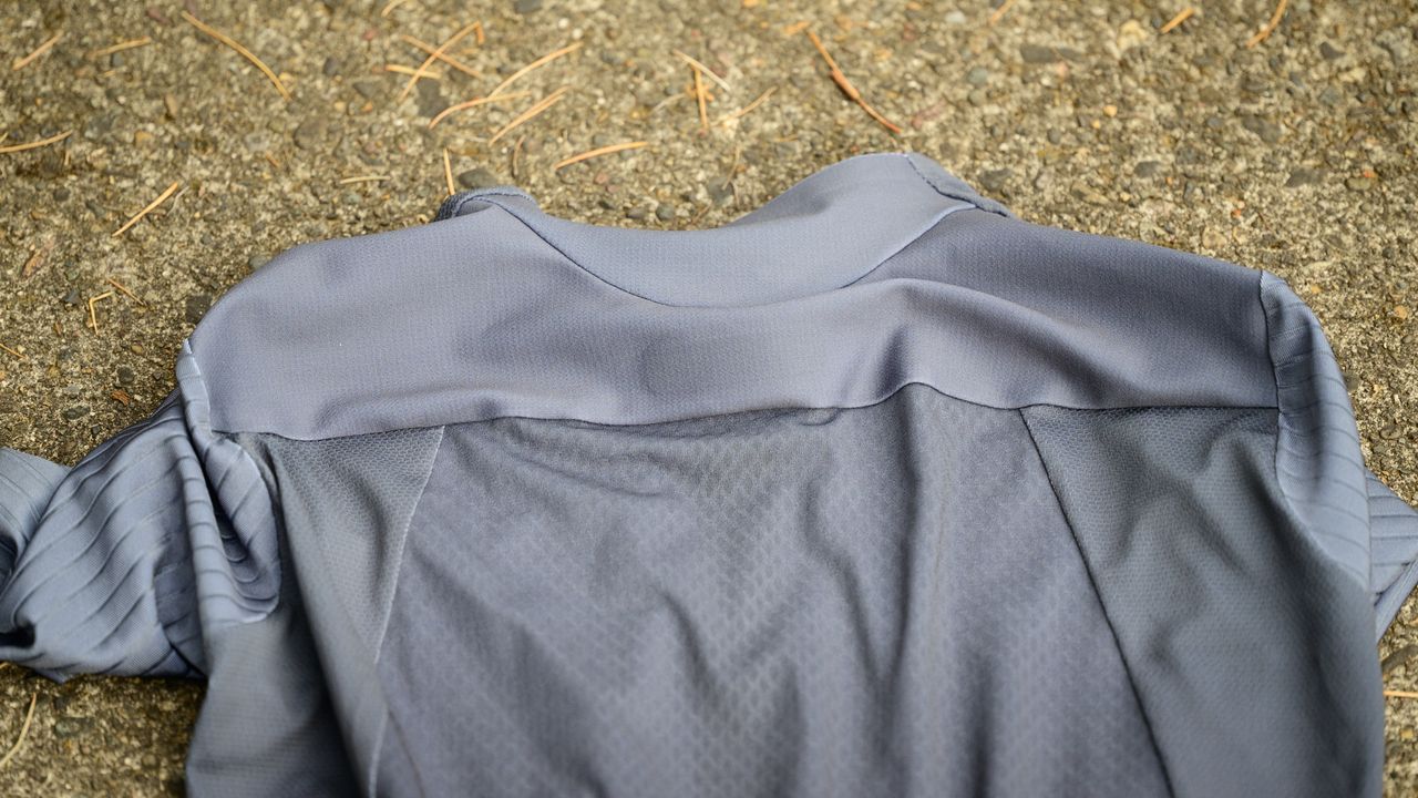 Assos Equipe RS Jersey S11 shoulder panel