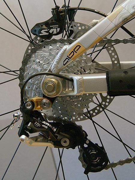 Trek's ABP technology finds its way here, too, for better braking in rough conditions.