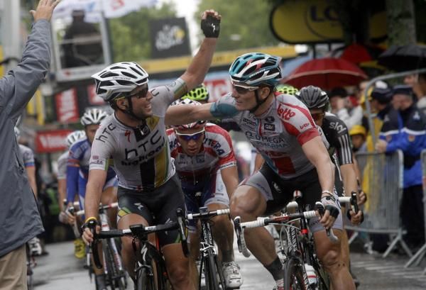 Once enemies, now respected rivals: Greipel congratulates Cavendish