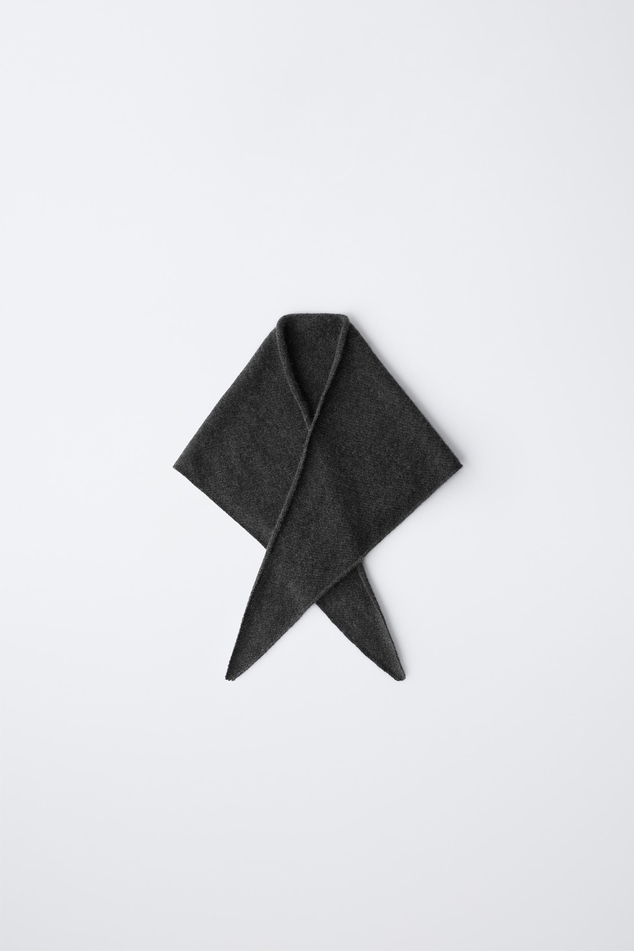 100% Cashmere Triangular Scarf