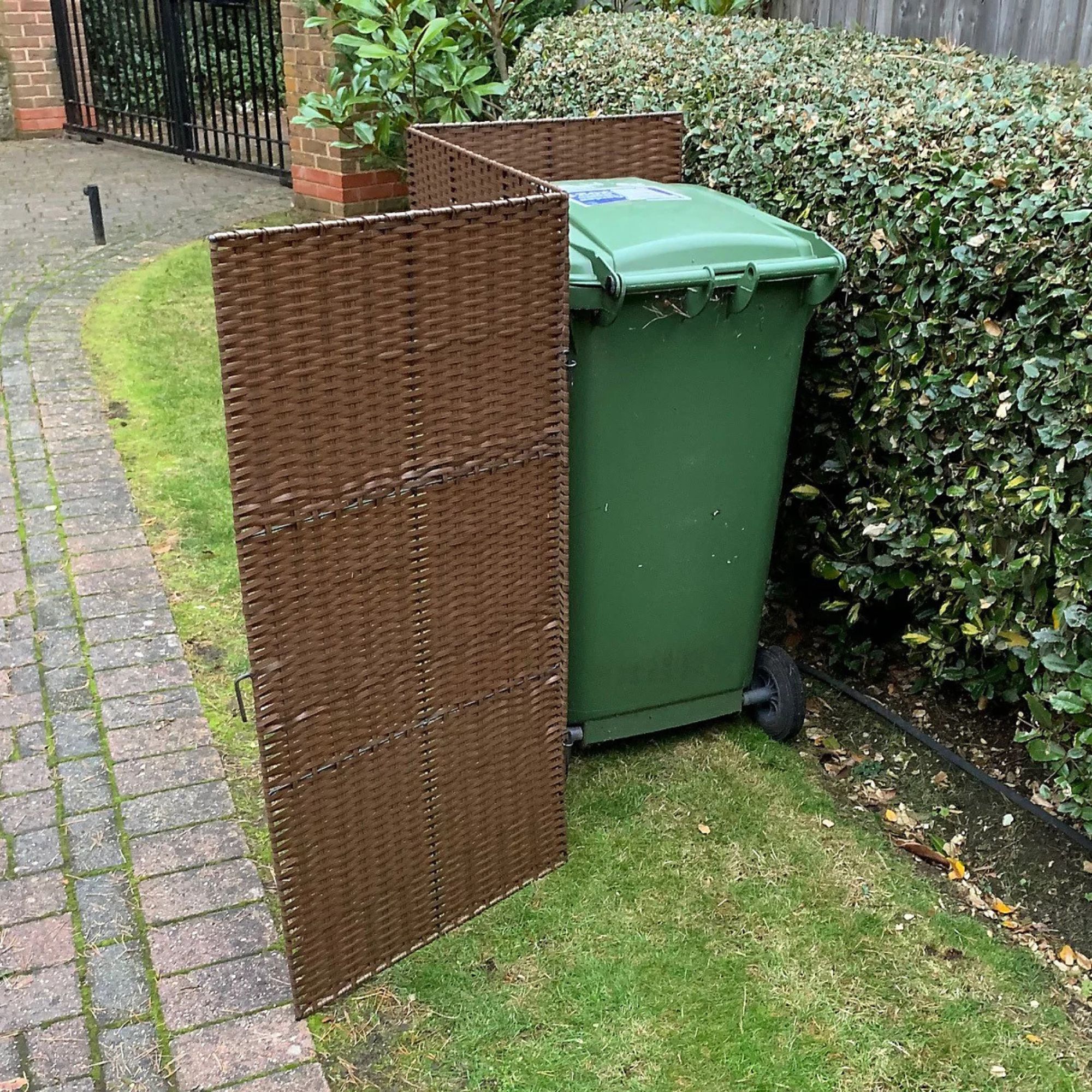 woven bin screen Robert Dyas