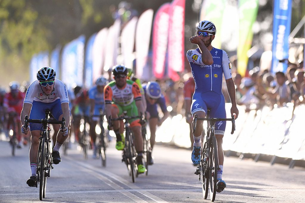 Fernando Gaviria enjoys stage 4 victory