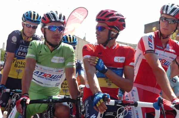 Joaquim Rodriguez (Katusha) and Alberto Contador (Saxo Bank) at the start of stage 19