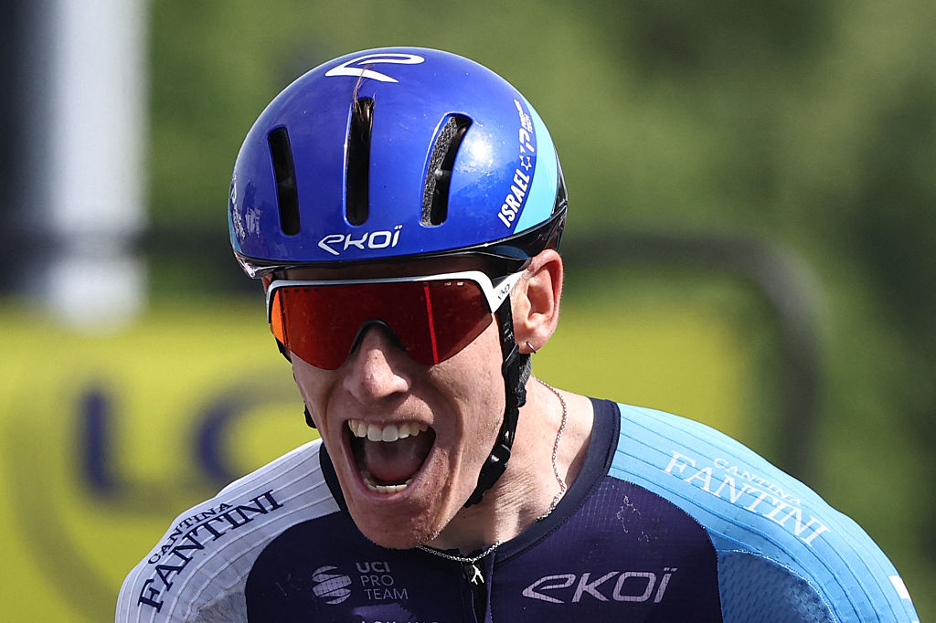 Jake Stewart wins stage 5 of the 2025 Criterium du Dauphine