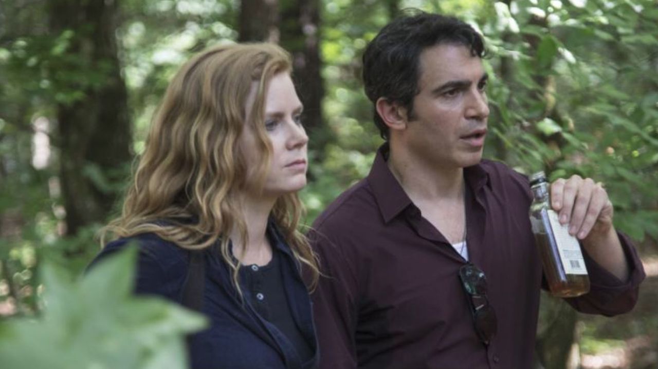 Amy Adams and Chris Messina in Sharp Objects