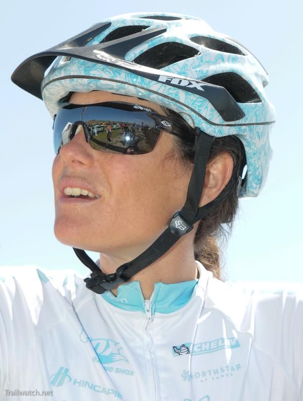 Kelli Emmett (Giant) at the start