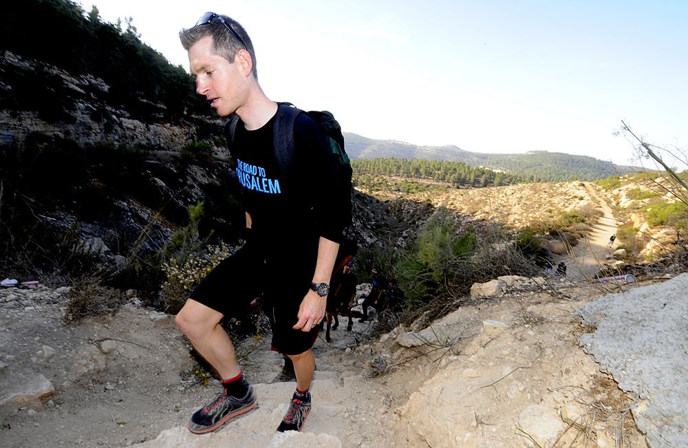 Israel Cycling Academy rider hike for two days to Jerusalem at team camp