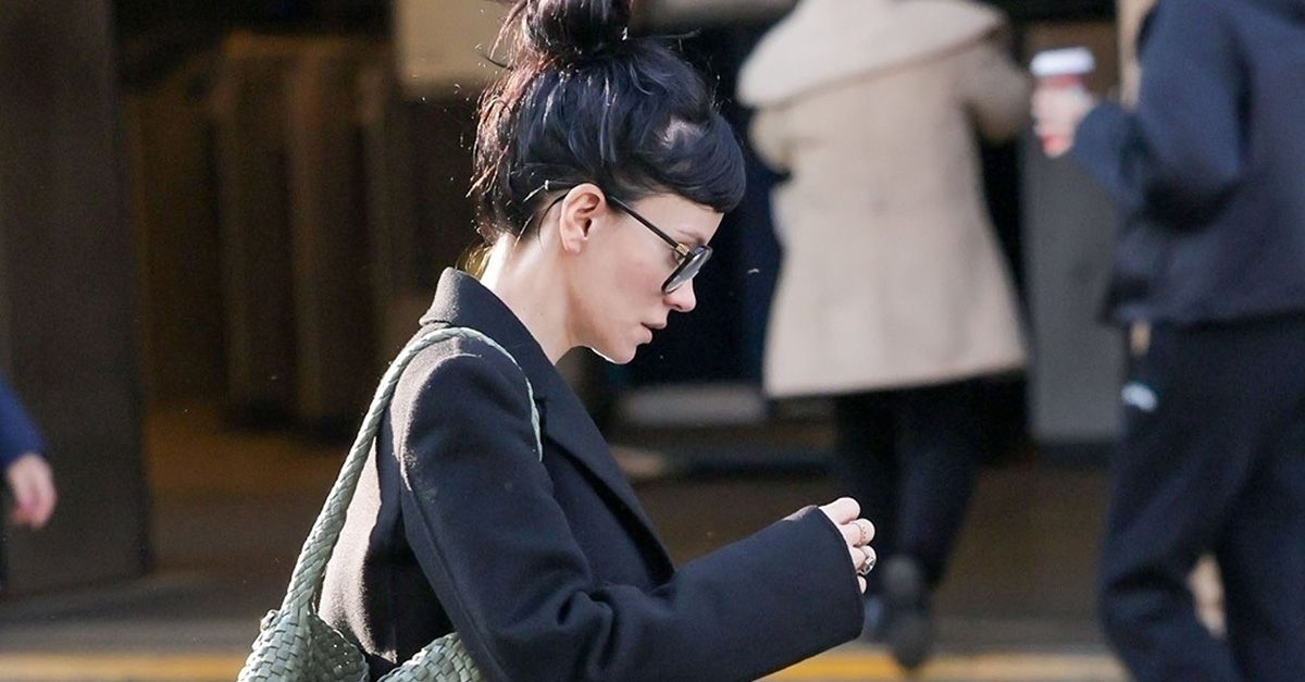 Lily Allen Wore the Winter Boots and Bag Combo We Love