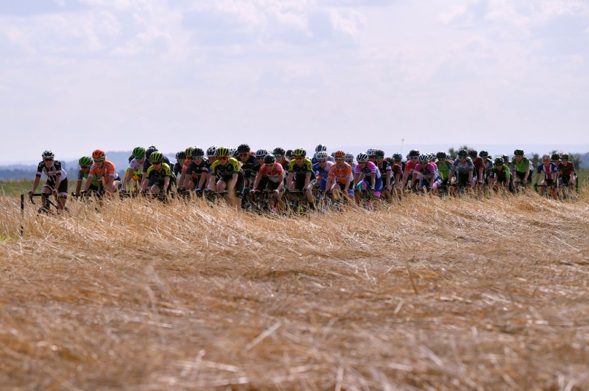 The peloton passing through the Limburg countryside