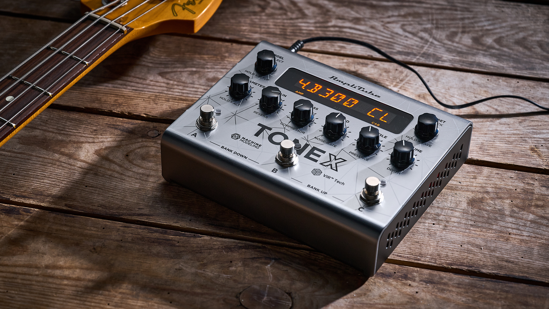 IK Multimedia TONEX Pedal Bass Edition