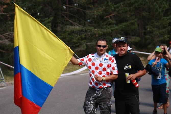 Colombian crowd, cheering Nairo Quintana
