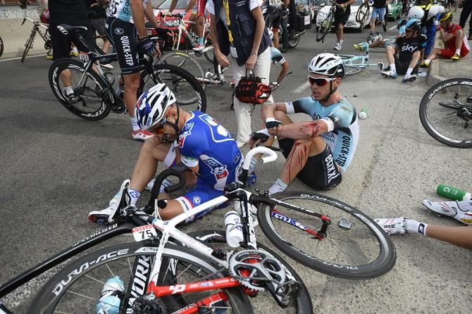 It wasn't a surprise to fans, but there were some crashes during stage 1.