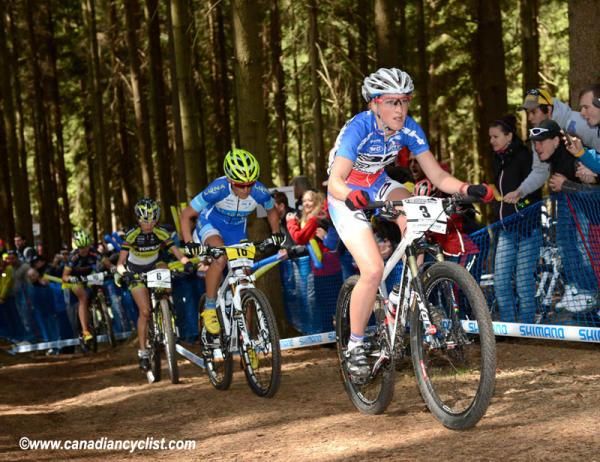 Julie Bresset (BH - SR Suntour - Peisey Vallandry) leading Nash and Kalentieva