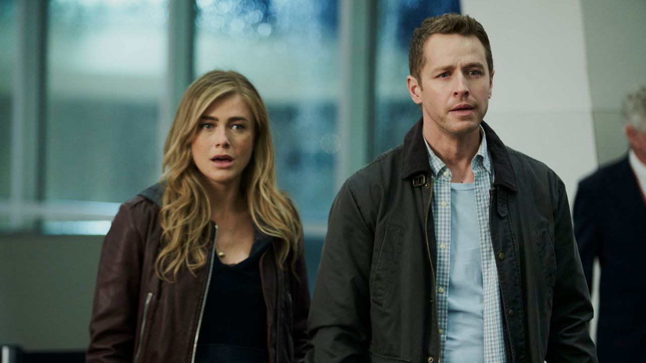  Josh Dallas as Ben Stone and Melissa Roxburgh as Michaela Stone in Manifest Season 04