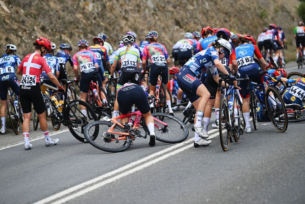 ALDINGA AUSTRALIA JANUARY 17 A general view of the peloton being involved in a crash during the 9th Santos Womens Tour Down Under 2025 Stage 1 a 101 9km stage from Brighton to Snapper PointAldinga UCIWWT on January 17 2025 in Aldinga Australia Photo by Dario BelingheriGetty Images