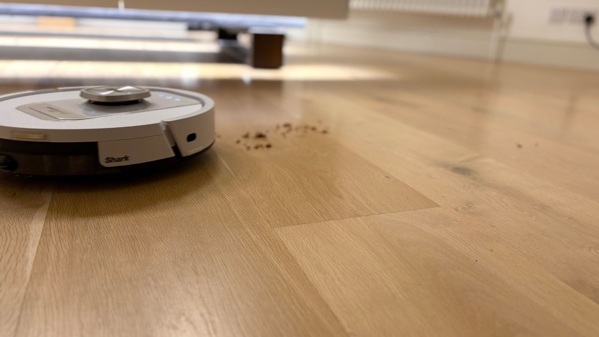 Testing the Shark PowerDetect ThermoCharged Robot Vacuum