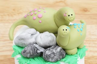 Dinosaur cake decorations