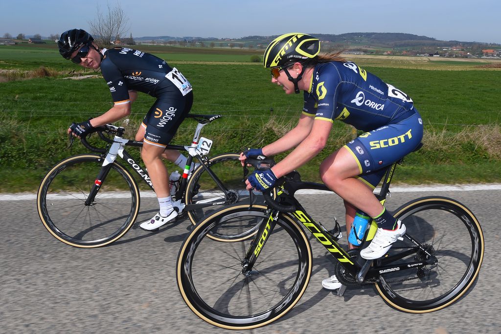 Audrey Cordon (Wiggle High5) and Annemiek Van Vleuten (Orica-Scott)