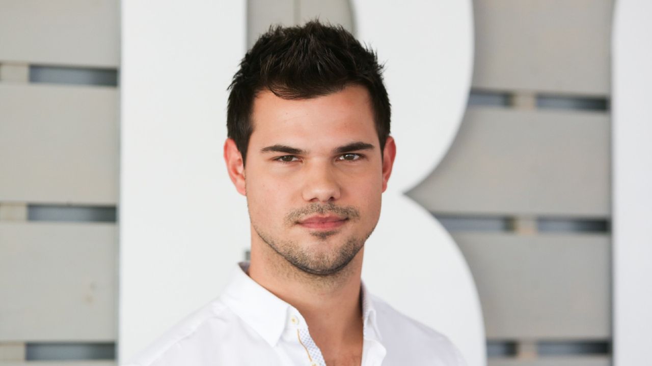 Actor Taylor Lautner attends the 33rd Breeder&#039;s Cup World Championship at Santa Anita Park on November 5, 2016 in Arcadia, California.