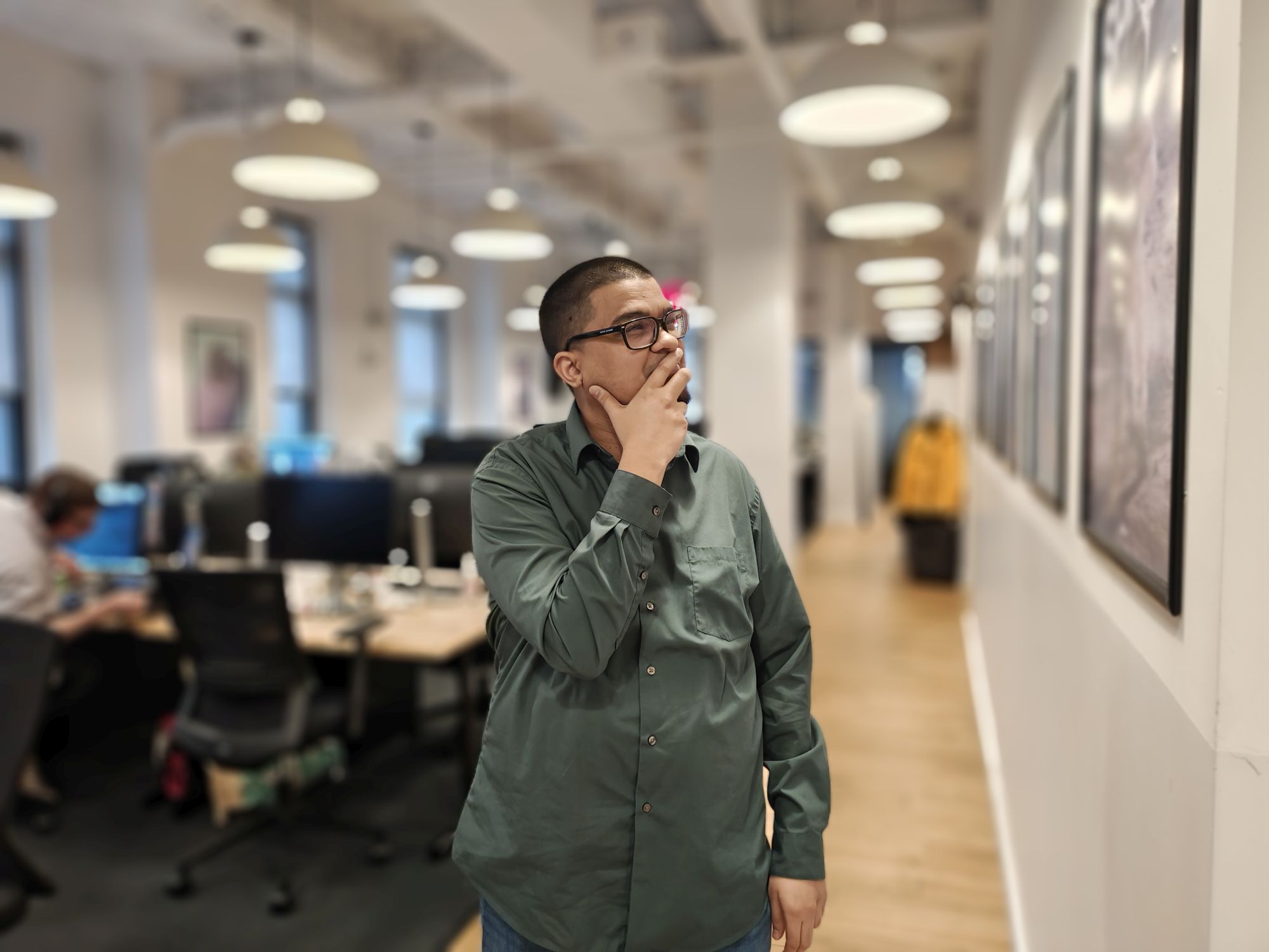 Motorola Razr Plus 2024 portrait sample.