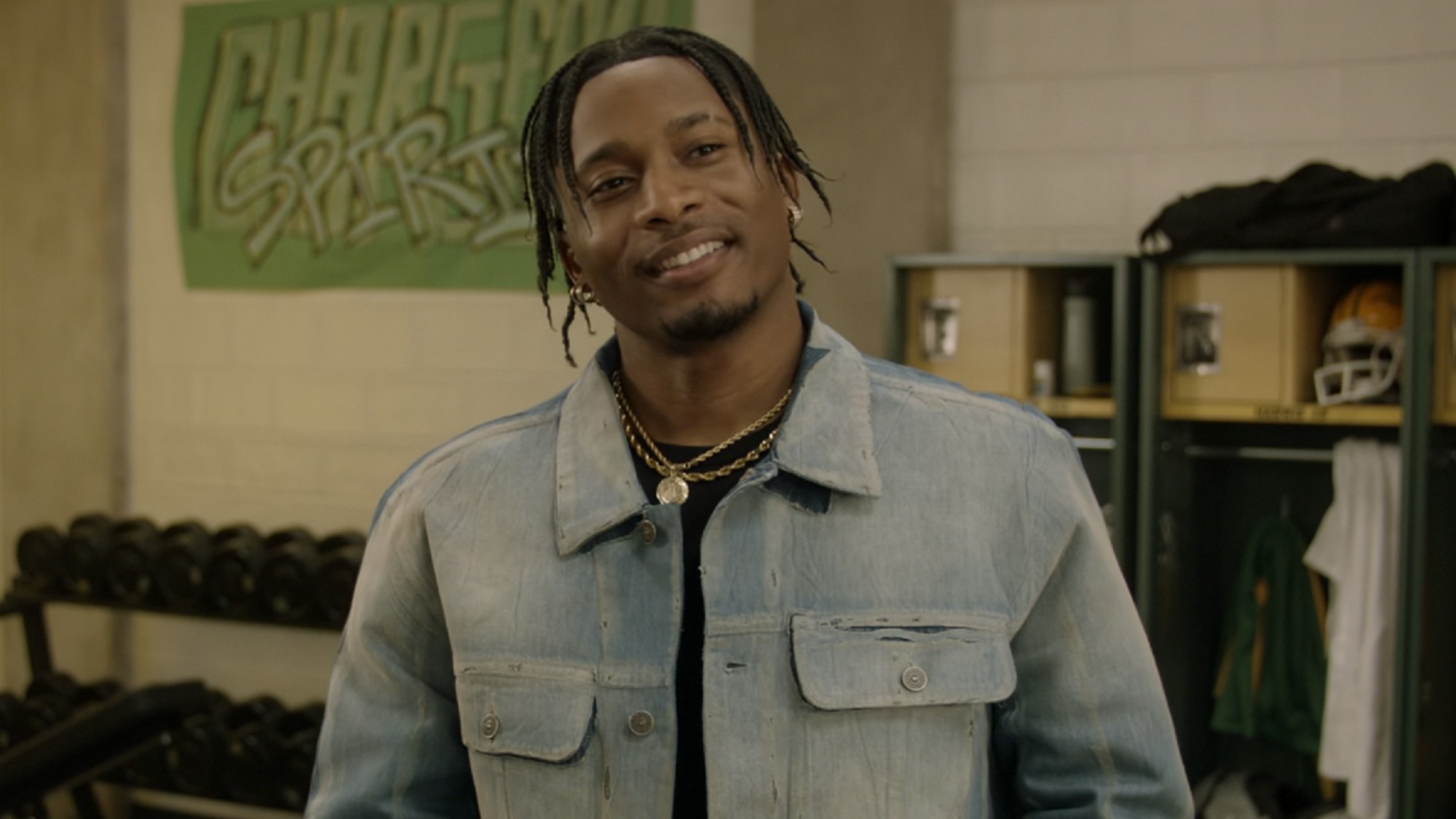 Da'Vinchi as Darnell Hayes on All American.