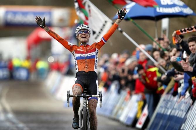 Marianne Vos (Netherlands) takes the win