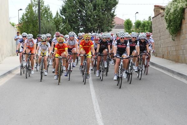 The Spainsh National team and Cervelo Test Team at the front of the bunch