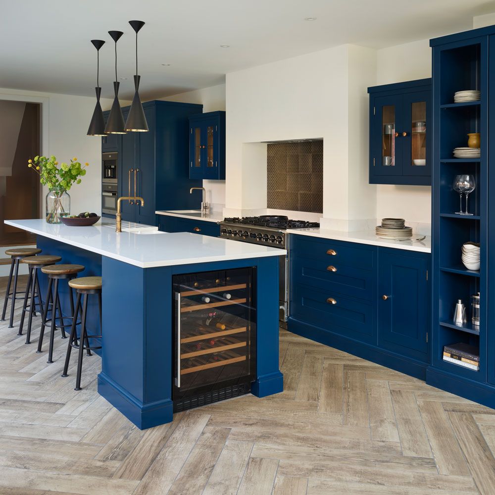 Navy kitchen ideas – walls, cabinets and tiles to add an air of ...