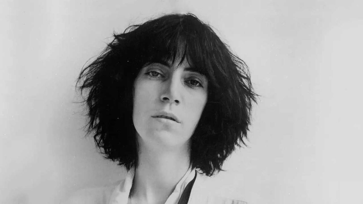 Patti Smith headshot