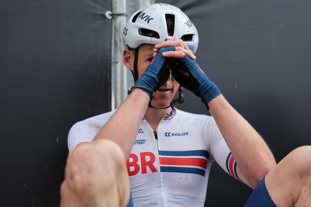 Picture by Alex Whitehead/SWpix.com - 06/10/2024 - Cycling - 2024 UCI Gravel World Championships, Halle-Leuven, Belgium - Men Elite Race - Conor Swift (Great Britain)